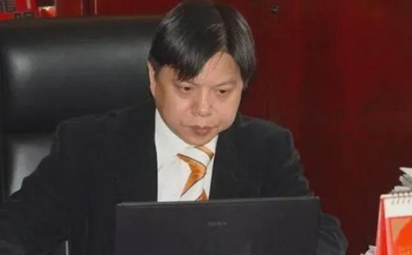 股票配资的最新资讯 63岁王子杰突然离世！他造的游戏和女团，藏着多少8090的青春？